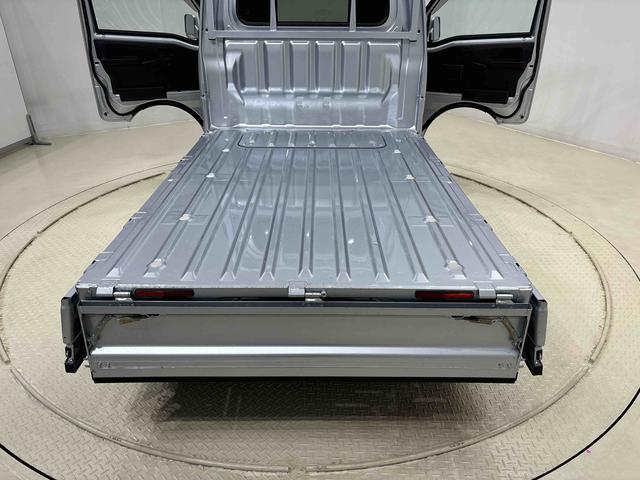 ハイゼットトラックエクストラＳＡIIIｔ　ＣＤチューナー　４ＷＤＬＥＤヘッドランプ　ＬＥＤフォグランプ　トップシェイドガラス　大型荷台作業灯　運転席ＳＲＳエアバック　パワーウインドウ　キーレスエントリー　パワードアロック　バックソナー　ＶＳＣ＆ＴＲＣ（広島県）の中古車