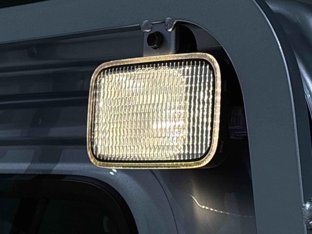 ハイゼットトラックエクストラＳＡIIIｔ　ＣＤチューナー　４ＷＤＬＥＤヘッドランプ　ＬＥＤフォグランプ　トップシェイドガラス　大型荷台作業灯　運転席ＳＲＳエアバック　パワーウインドウ　キーレスエントリー　パワードアロック　バックソナー　ＶＳＣ＆ＴＲＣ（広島県）の中古車