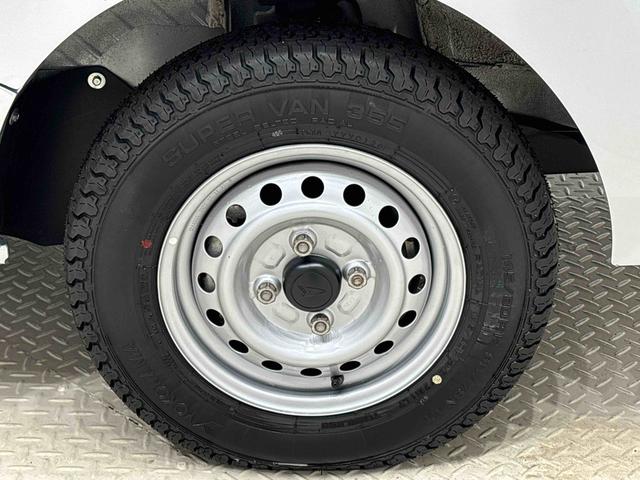 ハイゼットトラックエクストラＳＡIIIｔ　ＣＤチューナー　４ＷＤＬＥＤヘッドランプ　ＬＥＤフォグランプ　トップシェイドガラス　大型荷台作業灯　運転席ＳＲＳエアバック　パワーウインドウ　キーレスエントリー　パワードアロック　バックソナー　ＶＳＣ＆ＴＲＣ（広島県）の中古車