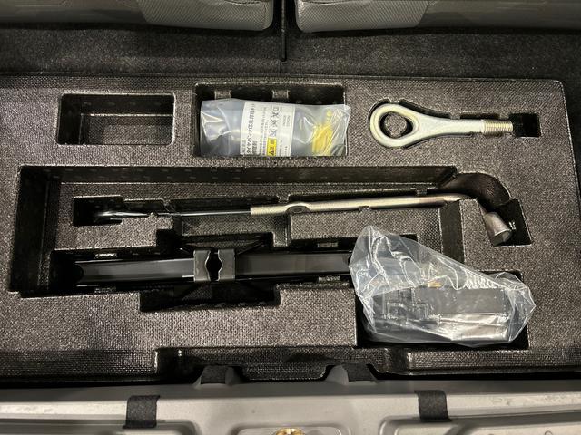 タフトG ダーククロムベンチャー キーフリーシステム バックカメラ4WD スカイフィールトップ クロムパック メッキパック シルバーアンダーガーニッシュ インテリアアクセント LEDオートライト&フォグランプ リヤヒーターダクト アルミホイール シートヒーター(広島県)の中古車