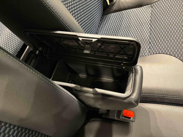 タントカスタムRSLEDオートライト パワースライドドアウェルカムオープン機能 電動パーキングブレーキ 運転席助手席シートヒーター アルミホイール キーフリーシステム オート電動格納式ドアミラー(広島県)の中古車