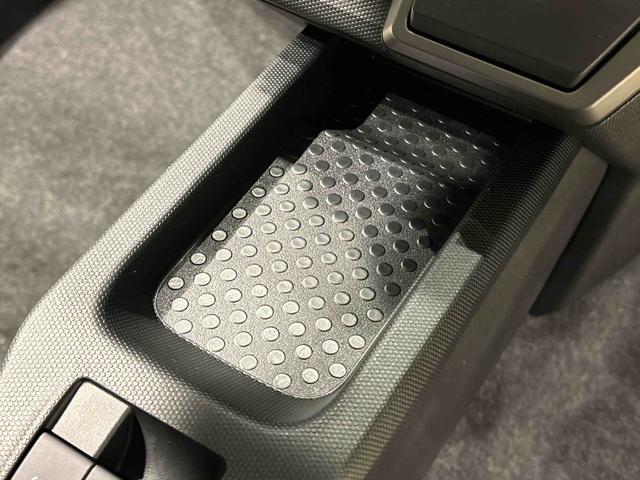 タフトＧ　クロムベンチャースカイフィールトップ　クロムパック　メッキパック　シルバーアンダーガーニッシュ　インテリアアクセント　ＬＥＤオートライト＆フォグランプ　電動パーキングブレーキ　バックカメラ　アルミホイール（広島県）の中古車