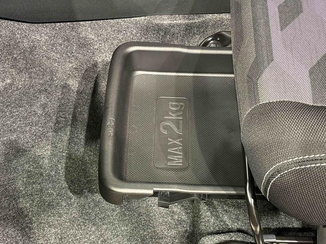 タフトＧ　クロムベンチャースカイフィールトップ　クロムパック　メッキパック　シルバーアンダーガーニッシュ　インテリアアクセント　ＬＥＤオートライト＆フォグランプ　電動パーキングブレーキ　バックカメラ　アルミホイール（広島県）の中古車