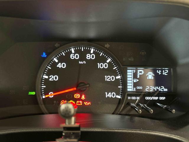 ハイゼットカーゴＤＸ　４ＷＤ　オートライト　ナビ　ＥＴＣ　リヤヒーターキーレスエントリー　マニュアルエアコン　運転席・助手席パワーウインドウ　オートライト　ハンド式サイドブレーキ　ハロゲンヘッドライト　アイドリングストップ機能　　　テンパータイヤ（広島県）の中古車