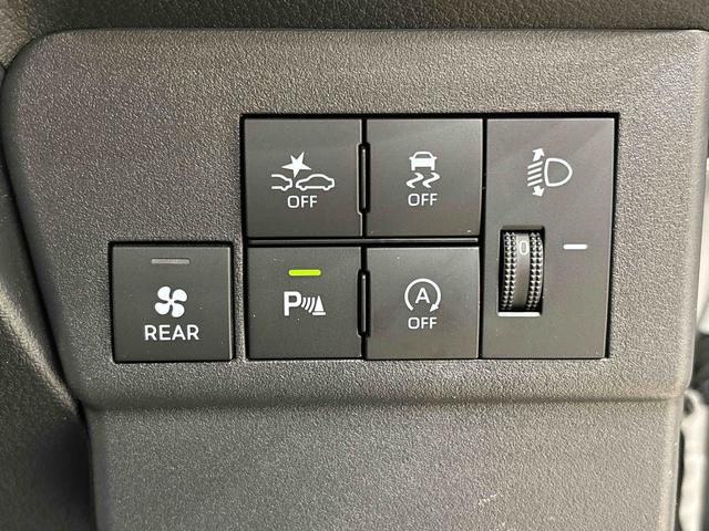 ハイゼットカーゴＤＸ　４ＷＤ　オートライト　ナビ　ＥＴＣ　リヤヒーターキーレスエントリー　マニュアルエアコン　運転席・助手席パワーウインドウ　オートライト　ハンド式サイドブレーキ　ハロゲンヘッドライト　アイドリングストップ機能　　　テンパータイヤ（広島県）の中古車