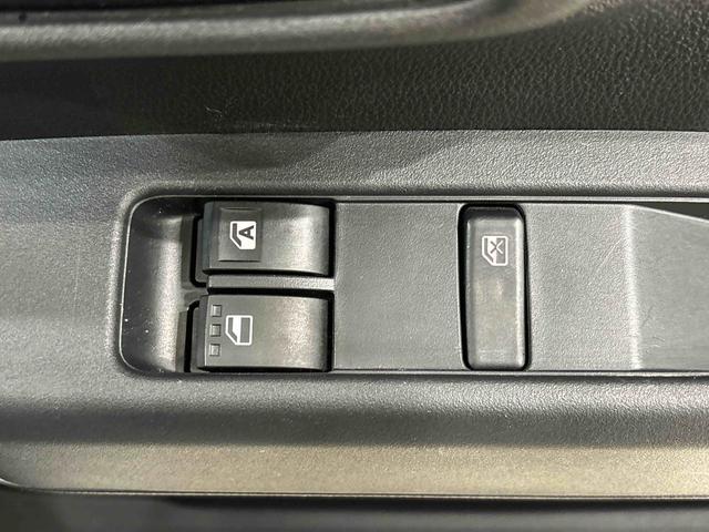 ハイゼットカーゴＤＸ　４ＷＤ　オートライト　ナビ　ＥＴＣ　リヤヒーターキーレスエントリー　マニュアルエアコン　運転席・助手席パワーウインドウ　オートライト　ハンド式サイドブレーキ　ハロゲンヘッドライト　アイドリングストップ機能　　　テンパータイヤ（広島県）の中古車