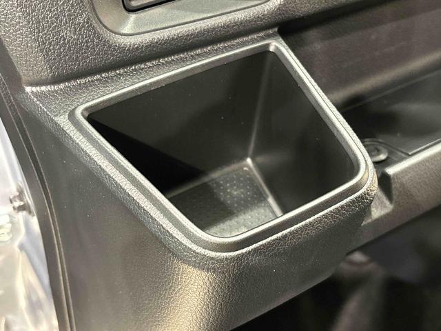 ハイゼットカーゴＤＸ　４ＷＤ　オートライト　ナビ　ＥＴＣ　リヤヒーターキーレスエントリー　マニュアルエアコン　運転席・助手席パワーウインドウ　オートライト　ハンド式サイドブレーキ　ハロゲンヘッドライト　アイドリングストップ機能　　　テンパータイヤ（広島県）の中古車