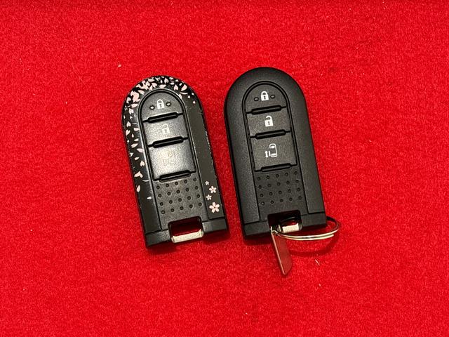 タントＸ　ＳＡIIＥＴＣ　ＣＤデッキ　パワースライドドア　電動格納式ドアミラー　プッシュスタート　キーフリーシステム　セキュリティーアラームオートエアコン　オートライト（広島県）の中古車