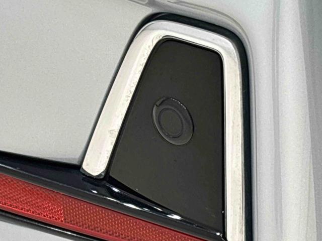 タントカスタムＸ　カーナビ　ドライブレコーダー　バックモニターＥＴＣ車載器　後席両側パワースライドドア　運転席・助手席シートヒーター　ＬＥＤヘッドライト・フォグランプ　オートエアコン　サイドエアバッグ　オートライト　純正１４インチアルミホイール　キーフリー（広島県）の中古車