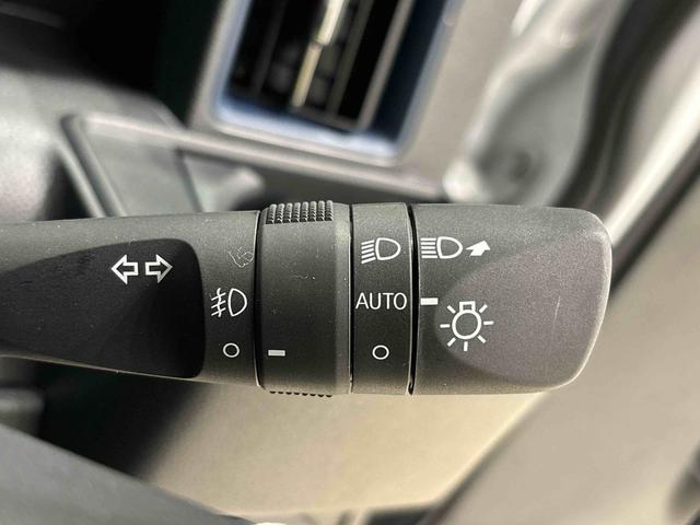 タントカスタムＲＳ　ターボ　運転席・助手席シートヒーター純正ナビ装着用アップグレードパック　両側電動スライドドア　電動パーキングブレーキ　オートブレーキホールド機能　本革巻ステアリングホイール　格納式リヤドアサンシェード　キーフリーシステム（広島県）の中古車