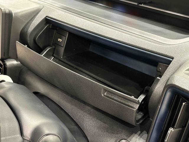 タントカスタムＲＳ　ターボ　運転席・助手席シートヒーター純正ナビ装着用アップグレードパック　両側電動スライドドア　電動パーキングブレーキ　オートブレーキホールド機能　本革巻ステアリングホイール　格納式リヤドアサンシェード　キーフリーシステム（広島県）の中古車