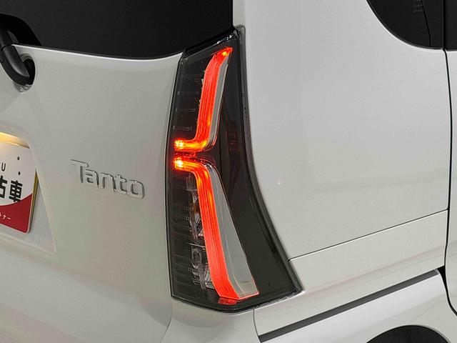 タントカスタムＲＳ　ターボ　運転席・助手席シートヒーター純正ナビ装着用アップグレードパック　両側電動スライドドア　電動パーキングブレーキ　オートブレーキホールド機能　本革巻ステアリングホイール　格納式リヤドアサンシェード　キーフリーシステム（広島県）の中古車