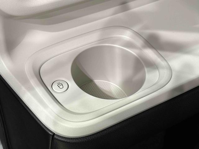 ムーヴキャンバスストライプスＧ　バックモニター対応カメラ　シートヒーターＬＥＤオートライト・フォグランプ　電動パーキングブレーキ　プッシュボタンスタート　セキュリティアラーム　バックカメラ　両側パワースライドドアウエルカムオープン機能　オート電動格納式ドアミラー（広島県）の中古車