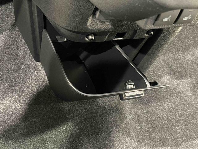 ムーヴキャンバスストライプスＧ　バックモニター対応カメラ　シートヒーターＬＥＤオートライト・フォグランプ　電動パーキングブレーキ　プッシュボタンスタート　セキュリティアラーム　バックカメラ　両側パワースライドドアウエルカムオープン機能　オート電動格納式ドアミラー（広島県）の中古車