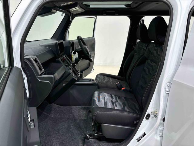 タフトＧ　ダーククロムベンチャー　バックモニター　シートヒータースカイフィールトップ　クロムパック　メッキパック　シルバーアンダーガーニッシュ　インテリアアクセント　ＬＥＤオートライト＆フォグランプ　電動パーキングブレーキ　バックカメラ　アルミホイール（広島県）の中古車