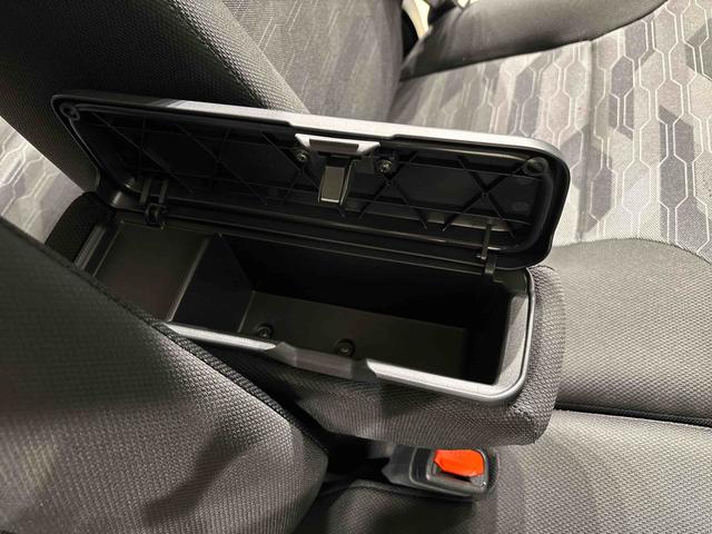 タントファンクロスターボ　社外ナビゲーション　キーフリーシステム純正ナビ装着用アップグレードパック　ミラクルオートステップ　運転席・助手席シートヒーター　両側電動スライドドア　電動パーキングブレーキ　オートブレーキホールド機能　格納式リヤドアサンシェード（広島県）の中古車