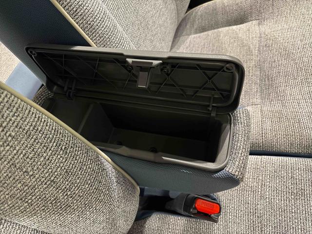 ムーヴキャンバスストライプスＧターボ　ナビゲーション　ＥＴＣ　バックカメラ電動パーキングブレーキ　後席両側パワースライドドア　運転席・助手席シートヒーター　ＬＥＤヘッドライト・フォグランプ　オートライト　サイドエアバッグ　アイドリングストップ機能（広島県）の中古車