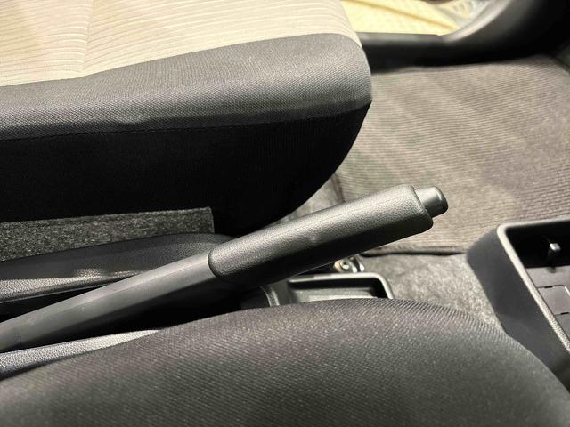 ミライースＧ　ＳＡIIIＣＤデッキ　ＬＥＤヘッドランプ　運転席・助手席シートヒーター　オートライト　プッシュボタンスタート　セキュリティアラーム　コーナーセンサー　アルミホイール　キーフリーシステム（広島県）の中古車