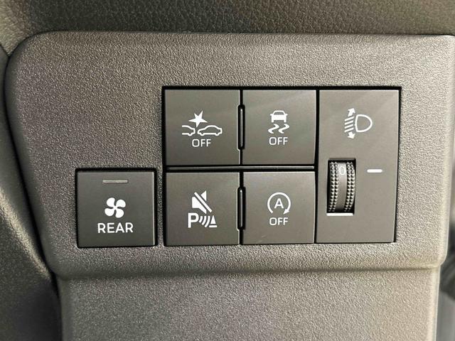 ハイゼットカーゴＤＸ　４ＷＤ　ＡＭ／ＦＭラジオ　キーレスエントリー標準装備マニュアルエアコン　アイドリングストップ機能　リヤヒーター　引き上げ式サイドブレーキ　ハロゲンヘッドライト　スペアタイヤ　スマートアシスト付き（広島県）の中古車