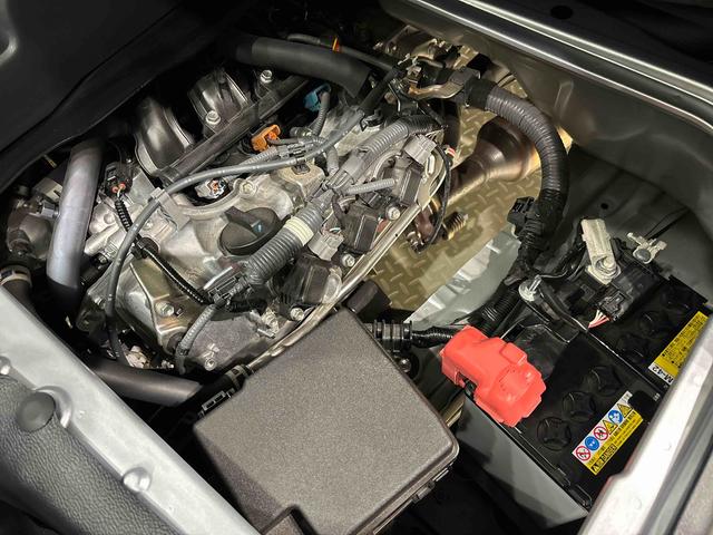 ハイゼットカーゴＤＸ　４ＷＤ　ＡＭ／ＦＭラジオ　キーレスエントリー標準装備マニュアルエアコン　アイドリングストップ機能　リヤヒーター　引き上げ式サイドブレーキ　ハロゲンヘッドライト　スペアタイヤ　スマートアシスト付き（広島県）の中古車