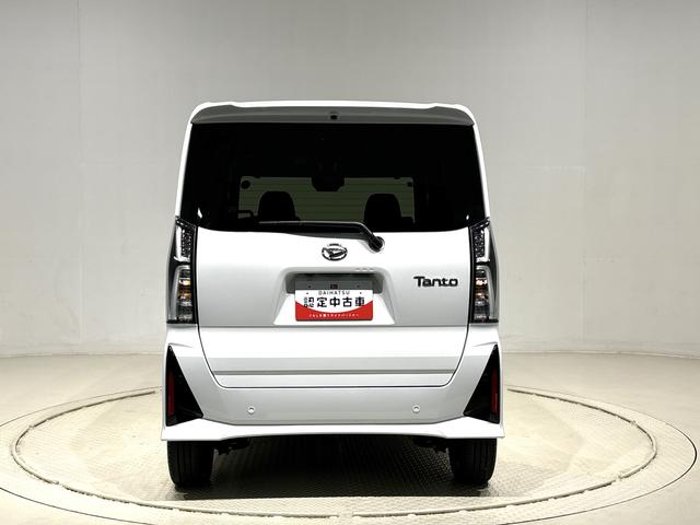 タントカスタムＲＳ　バックモニター　電動パーキングブレーキＬＥＤヘッドライト・フォグランプ　後席両側パワースライドドア　運転席・助手席シートヒーター　オートライト　サイドエアバッグ　オートエアコン　キーフリーシステム　純正１５インチアルミホイール（広島県）の中古車