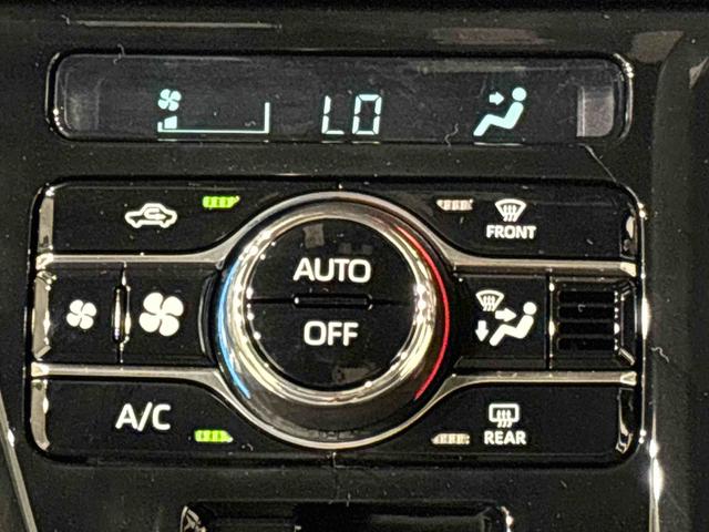 タントカスタムＲＳ　バックモニター　電動パーキングブレーキＬＥＤヘッドライト・フォグランプ　後席両側パワースライドドア　運転席・助手席シートヒーター　オートライト　サイドエアバッグ　オートエアコン　キーフリーシステム　純正１５インチアルミホイール（広島県）の中古車