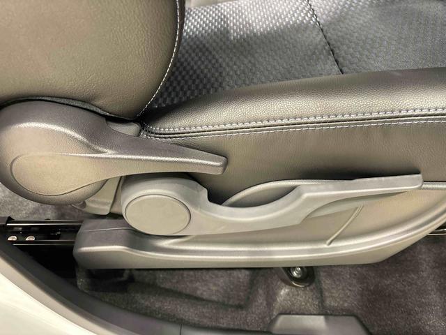 タントカスタムＲＳ　バックモニター　電動パーキングブレーキＬＥＤヘッドライト・フォグランプ　後席両側パワースライドドア　運転席・助手席シートヒーター　オートライト　サイドエアバッグ　オートエアコン　キーフリーシステム　純正１５インチアルミホイール（広島県）の中古車