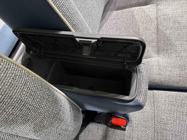 ムーヴキャンバスストライプスＧＲ７年式／メーカー保証（保証継承付）／延長保証追加／ＬＥＤオートライト・フォグランプ／電動パーキングブレーキ／プッシュボタンスタート／バックカメラ（広島県）の中古車