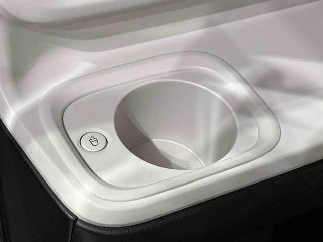 ムーヴキャンバスストライプスＧＲ７年式／メーカー保証（保証継承付）／延長保証追加／ＬＥＤオートライト・フォグランプ／電動パーキングブレーキ／プッシュボタンスタート／バックカメラ（広島県）の中古車