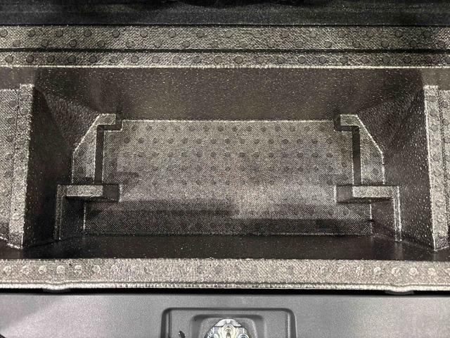 タントカスタムＲＳＬＥＤオートライト　パワースライドドアウェルカムオープン機能　電動パーキングブレーキ　運転席助手席シートヒーター　アルミホイール　キーフリーシステム　　オート電動格納式ドアミラー（広島県）の中古車