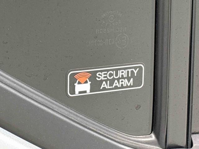 ミライースＸ　ＳＡIIIＬＥＤヘッドランプ　セキュリティアラーム　コーナーセンサー　１４インチフルホイールキャップ　キーレスエントリー　電動格納式ドアミラー　ショツピングフック　マニュアルエアコン（広島県）の中古車