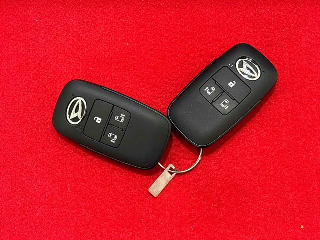 ムーヴキャンバスセオリーＧＬＥＤオートライト・フォグランプ　電動パーキングブレーキ　プッシュボタンスタート　セキュリティアラーム　バックカメラ　両側パワースライドドアウエルカムオープン機能　オート電動格納式ドアミラー（広島県）の中古車