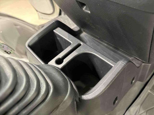 ハイゼットトラックスタンダード マニュアルレベリング機能付ハロゲンヘッドランプハロゲンフォグランプ AM・FMラジオ マニュアルエアコン ガードフレーム スペアタイヤ バッテリーカバー パートタイム4WD マルチユーティリティーフック ドリンクホルダー(広島県)の中古車