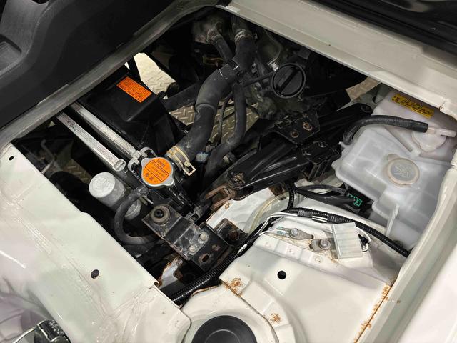 ハイゼットトラックスタンダード マニュアルレベリング機能付ハロゲンヘッドランプハロゲンフォグランプ AM・FMラジオ マニュアルエアコン ガードフレーム スペアタイヤ バッテリーカバー パートタイム4WD マルチユーティリティーフック ドリンクホルダー(広島県)の中古車