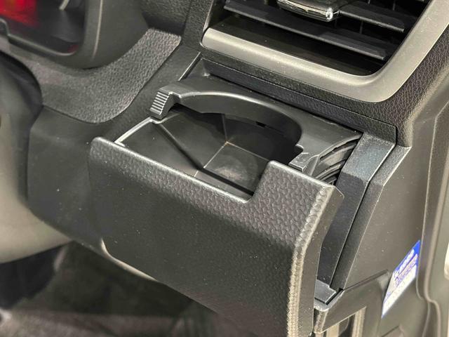 トールカスタムＧＬＥＤヘッドランプ・フォグランプ　　１４インチアルミホイール　オートライト　プッシュボタンスタート　クルーズコントロール　　コーナーセンサー　パワースライドドア　キーフリーシステム（広島県）の中古車