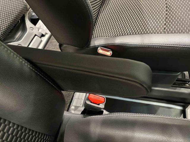 トールカスタムＧＬＥＤヘッドランプ・フォグランプ　　１４インチアルミホイール　オートライト　プッシュボタンスタート　クルーズコントロール　　コーナーセンサー　パワースライドドア　キーフリーシステム（広島県）の中古車