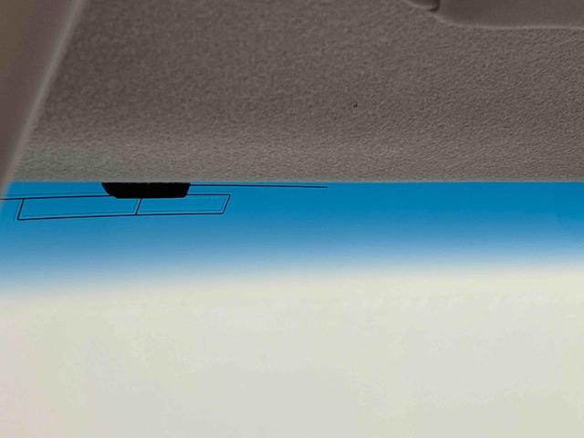 トールカスタムＧＬＥＤヘッドランプ・フォグランプ　　１４インチアルミホイール　オートライト　プッシュボタンスタート　クルーズコントロール　　コーナーセンサー　パワースライドドア　キーフリーシステム（広島県）の中古車