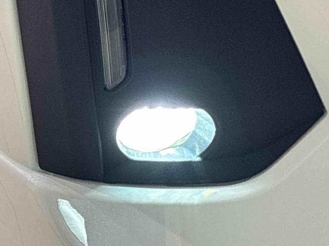 トールカスタムＧＬＥＤヘッドランプ・フォグランプ　　１４インチアルミホイール　オートライト　プッシュボタンスタート　クルーズコントロール　　コーナーセンサー　パワースライドドア　キーフリーシステム（広島県）の中古車