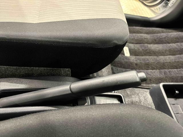 ミライースX リミテッドSAIIILEDヘッドランプ セキュリティアラーム コーナーセンサー 14インチフルホイールキャップ キーレスエントリー 電動格納式ドアミラー ショツピングフック マニュアルエアコン(広島県)の中古車