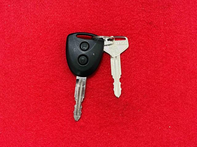 ミライースX リミテッドSAIIILEDヘッドランプ セキュリティアラーム コーナーセンサー 14インチフルホイールキャップ キーレスエントリー 電動格納式ドアミラー ショツピングフック マニュアルエアコン(広島県)の中古車