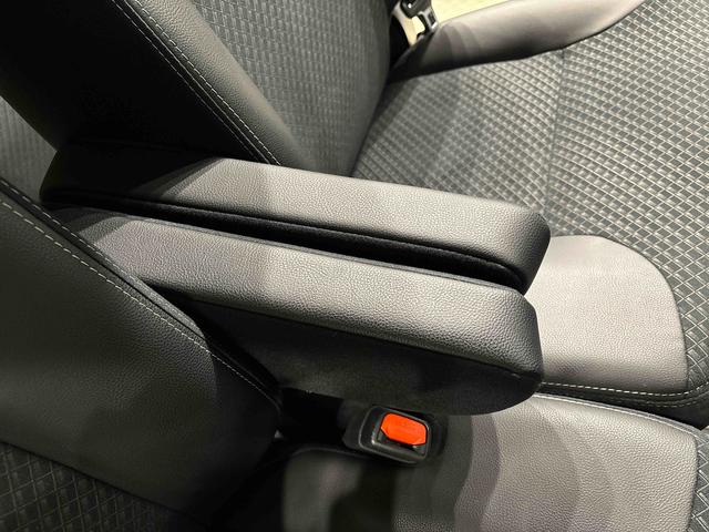 タントカスタムＸナビ　バックカメラ　ドラレコ　ＬＥＤオートライト　パワースライドドア　運転席ロングスライドシ−ト　助手席ロングスライド　助手席イージークローザー　アルミホイール　キーフリーシステム（広島県）の中古車