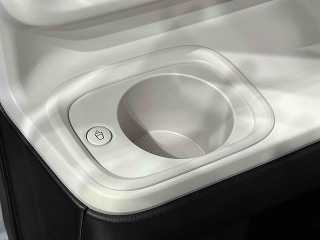 ムーヴキャンバスストライプスＧ　バックモニター対応　電動パーキングブレーキＬＥＤオートライト・フォグランプ　電動パーキングブレーキ　プッシュボタンスタート　セキュリティアラーム　バックカメラ　両側パワースライドドアウエルカムオープン機能　オート電動格納式ドアミラー（広島県）の中古車