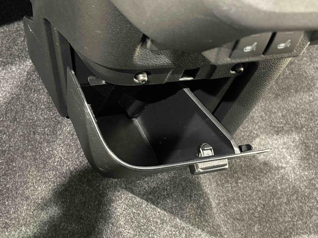 ムーヴキャンバスストライプスＧ　バックモニター対応　電動パーキングブレーキＬＥＤオートライト・フォグランプ　電動パーキングブレーキ　プッシュボタンスタート　セキュリティアラーム　バックカメラ　両側パワースライドドアウエルカムオープン機能　オート電動格納式ドアミラー（広島県）の中古車