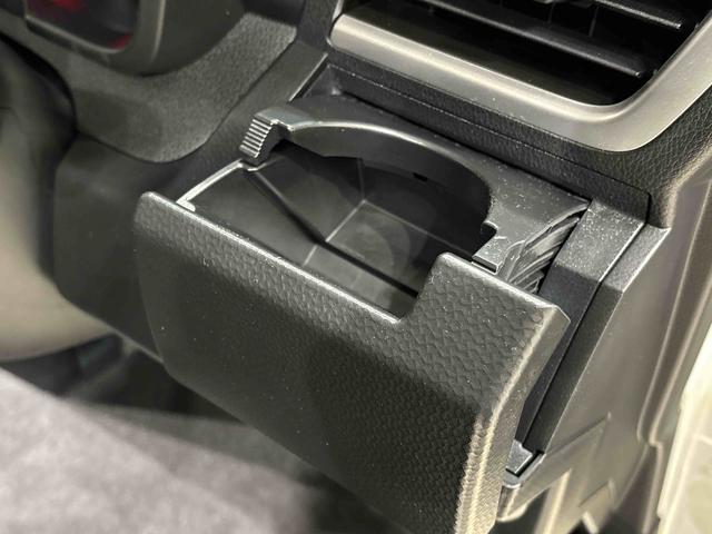 トールカスタムＧＬＥＤヘッドランプ・フォグランプ　　アルミホイール　オートライト　プッシュボタンスタート　クルーズコントロール　　コーナーセンサー　パワースライドドア　キーフリーシステム（広島県）の中古車