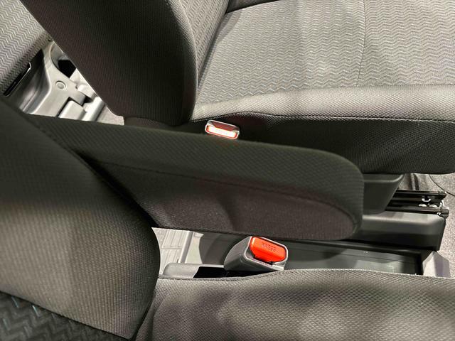 トールカスタムＧＬＥＤヘッドランプ・フォグランプ　　アルミホイール　オートライト　プッシュボタンスタート　クルーズコントロール　　コーナーセンサー　パワースライドドア　キーフリーシステム（広島県）の中古車