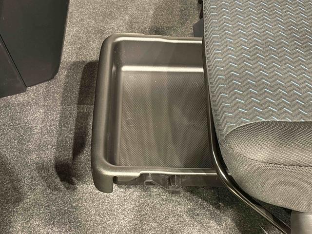 トールカスタムＧＬＥＤヘッドランプ・フォグランプ　　アルミホイール　オートライト　プッシュボタンスタート　クルーズコントロール　　コーナーセンサー　パワースライドドア　キーフリーシステム（広島県）の中古車