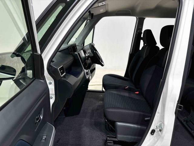 トールカスタムＧＬＥＤヘッドランプ・フォグランプ　　アルミホイール　オートライト　プッシュボタンスタート　クルーズコントロール　　コーナーセンサー　パワースライドドア　キーフリーシステム（広島県）の中古車