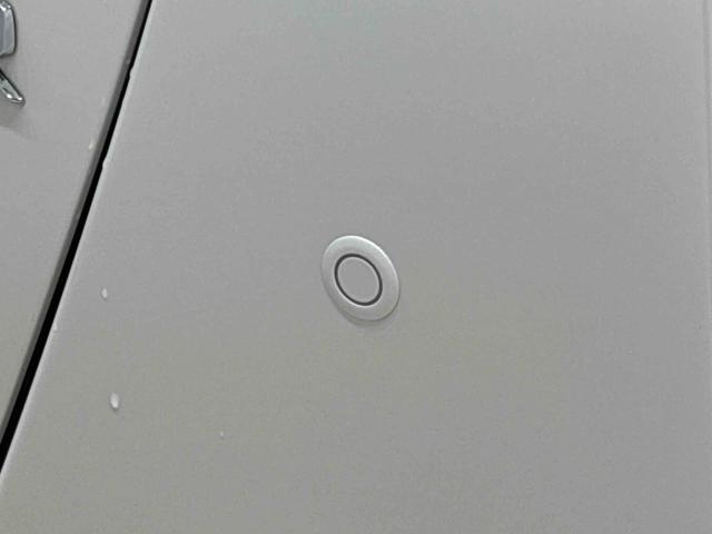 トールカスタムＧＬＥＤヘッドランプ・フォグランプ　　アルミホイール　オートライト　プッシュボタンスタート　クルーズコントロール　　コーナーセンサー　パワースライドドア　キーフリーシステム（広島県）の中古車