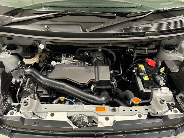 トールカスタムＧＬＥＤヘッドランプ・フォグランプ　　アルミホイール　オートライト　プッシュボタンスタート　クルーズコントロール　　コーナーセンサー　パワースライドドア　キーフリーシステム（広島県）の中古車