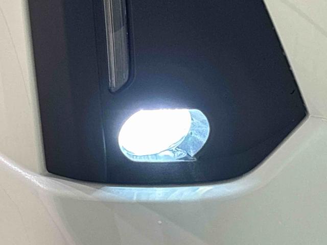 トールカスタムＧＬＥＤヘッドランプ・フォグランプ　　アルミホイール　オートライト　プッシュボタンスタート　クルーズコントロール　　コーナーセンサー　パワースライドドア　キーフリーシステム（広島県）の中古車